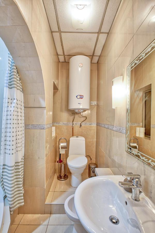 Vic- Seafront Apartment スリーマ エクステリア 写真